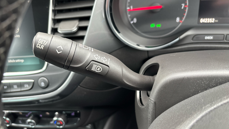 Vauxhall Crossland 1.2 Turbo Elite Nav 5dr Petrol Hatchback